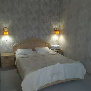 Гостиница Уют Внуково Стандартный номер с кроватью размера "queen-size"-9