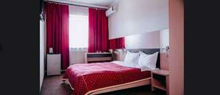 Гостиница Уют Внуково Стандартный номер с кроватью размера "queen-size"-7