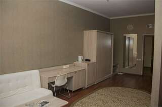 Гостиница Уют Внуково Стандартный номер с кроватью размера "queen-size"-7