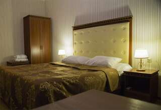 Гостиница Уют Внуково Стандартный номер с кроватью размера "queen-size"-8