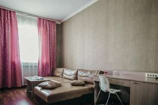 Гостиница Уют Внуково Стандартный номер с кроватью размера "queen-size"-8